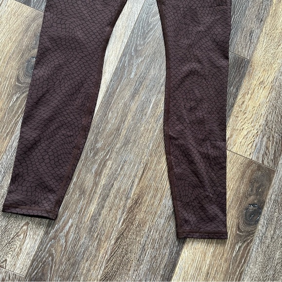 NEW NWT FABLETICS OASIS HIGH WAISTED LEGGING PANTS CACAO WARPED NWT (s) - Picture 5 of 7